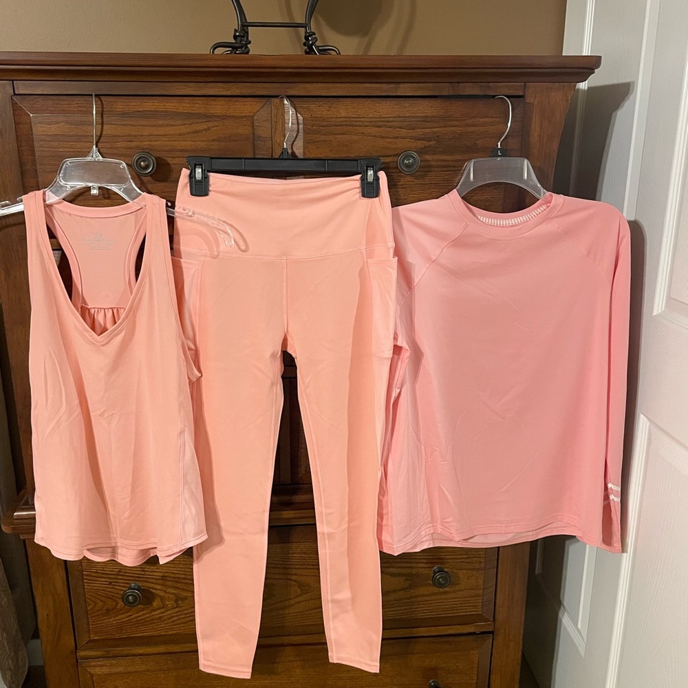 Southern Tide Peach Coral Activewear Trio